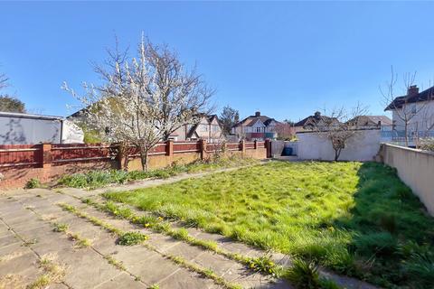 32 Ingram Way, Greenford, UB6 8QG