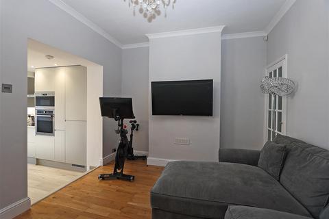 21 Churchill Road, South Croydon, CR2 6HE