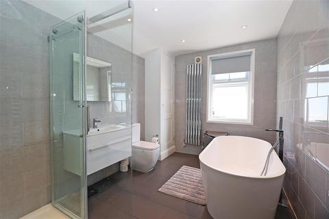 21 Churchill Road, South Croydon, CR2 6HE