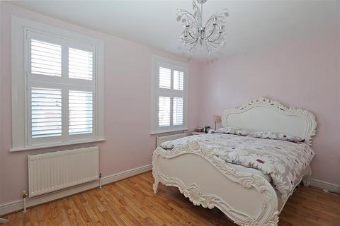21 Churchill Road, South Croydon, CR2 6HE