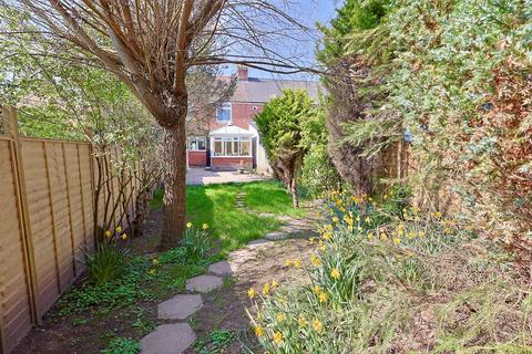 46 Batsford Road, Coventry, CV6 1AP