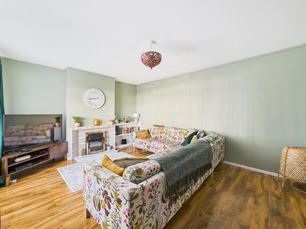 Lounge/dining room