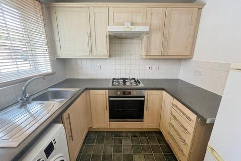 2 bedroom terraced house to rent, Carroll Close, Stratford-upon-Avon