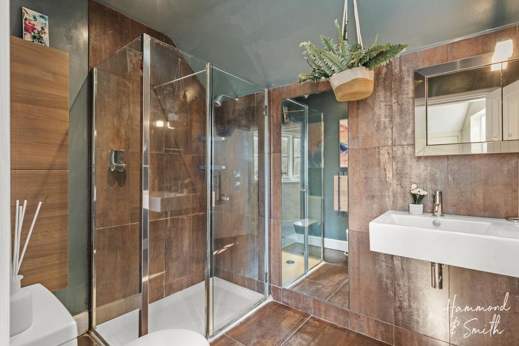 Ensuite Shower Room