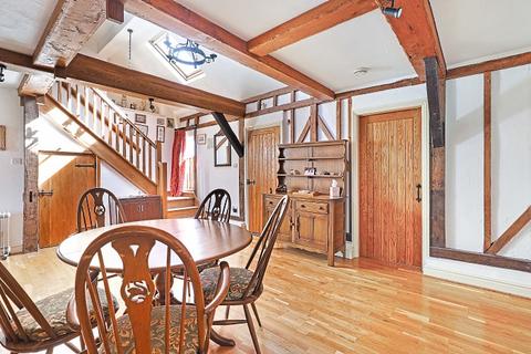 4 bedroom barn conversion for sale, Chelmsford Road, High Ongar, CM5