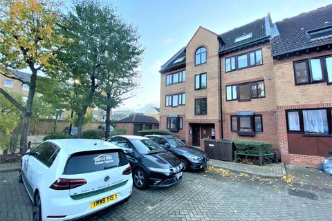 30 Leerdam Drive, London, E14 3JJ