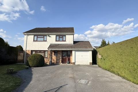 7 Dingat Close, Llandovery, SA20 0BR