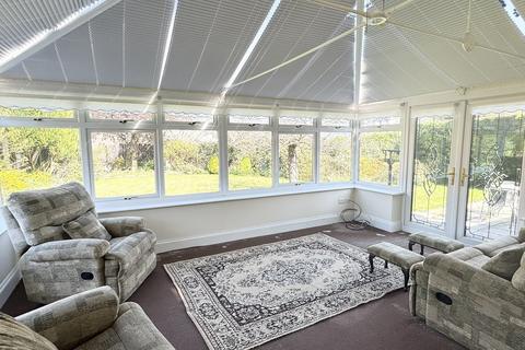 7 Dingat Close, Llandovery, SA20 0BR