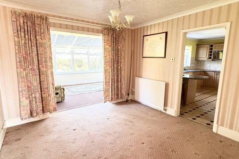 7 Dingat Close, Llandovery, SA20 0BR