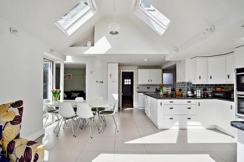 4 bedroom detached house for sale, Baring Road, Beaconsfield, HP9