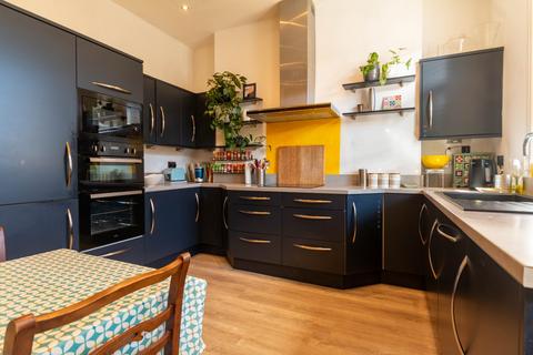 2 bedroom semi-detached house for sale, Moorhead Lane, Shipley, West Yorkshire, BD18