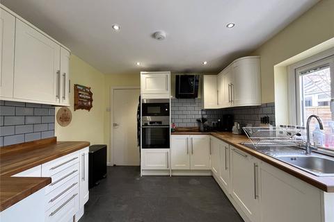 8 Douglas Gardens, Haydon Bridge, Hexham, NE47 6BS