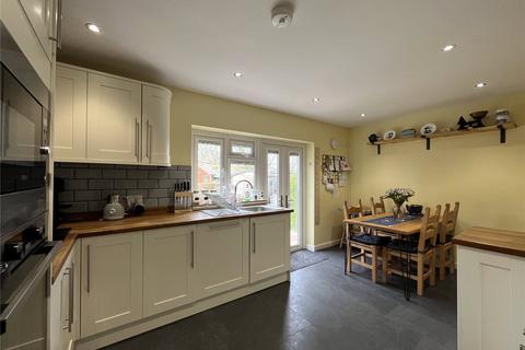 8 Douglas Gardens, Haydon Bridge, Hexham, NE47 6BS