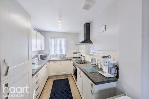 12 Williams Close, Ancaster, Grantham, NG32 3FJ