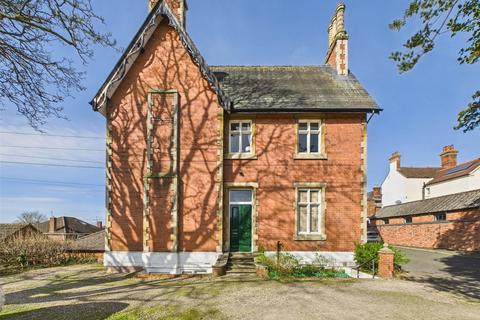 2 bedroom apartment for sale, Camp Hill Road, Worcester, Worcestershire, WR5