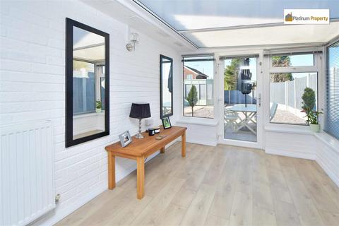 19 Avion Close, Stoke-on-trent, ST3 7QP