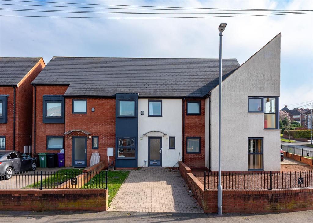 30 Birchwood Road-front.jpg