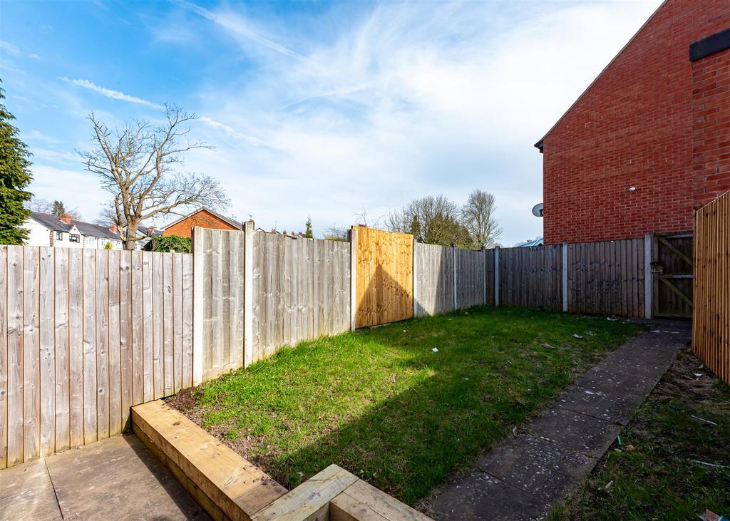 30 Birchwood Road-garden1.jpg