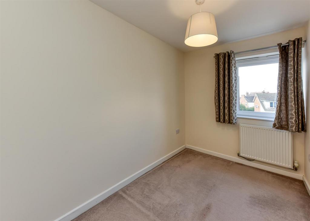 30 Birchwood Road-bed3.jpg