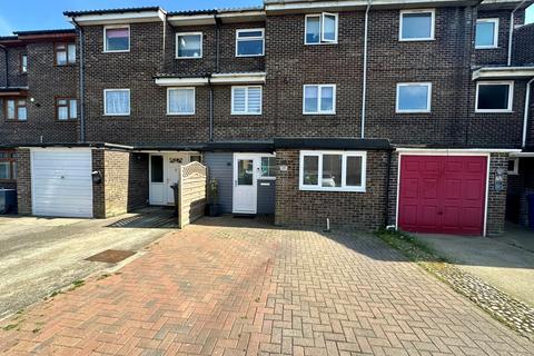 undefined, Iris Close, Ipswich IP2