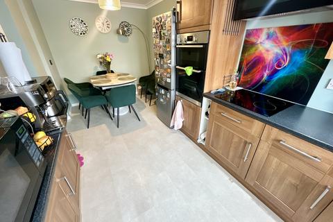 undefined, Iris Close, Ipswich IP2