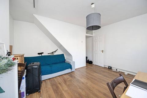 2 bedroom flat for sale, Parkinson Court, Charles Square, Old Street, London, N1