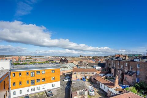 2 bedroom apartment to rent, The Walk, Holgate Road, York, YO24 4EL