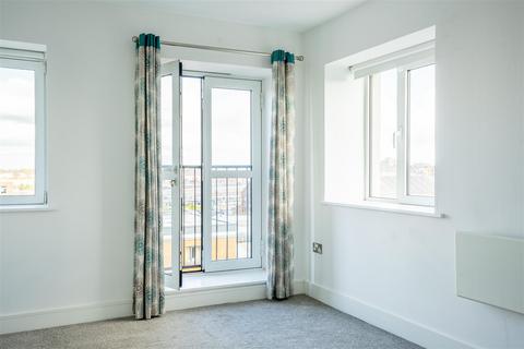 2 bedroom apartment to rent, The Walk, Holgate Road, York, YO24 4EL