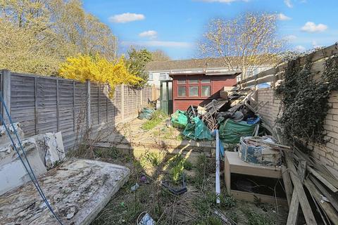 3 bedroom end of terrace house for sale, 99 Northolt Avenue, Bishop's Stortford, Hertfordshire, CM23 5DS