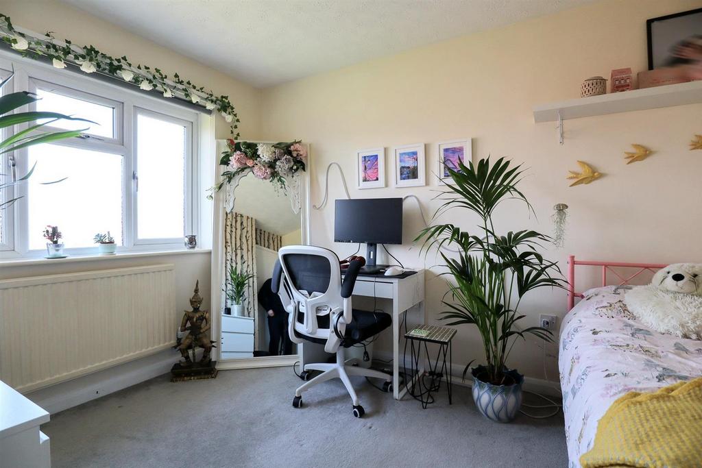 Bedroom 2.jpg