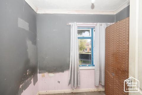 4 bedroom semi-detached house for sale, 2 Eastwood Avenue, March, Cambridgeshire, PE15 9ND