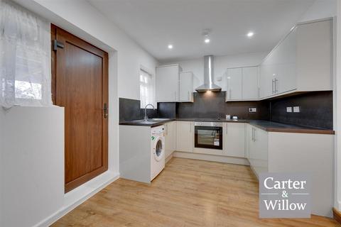 undefined, Goresbrook Road, Dagenham, Essex