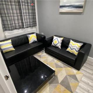 7 bedroom house share to rent, Woodfield Road, Hounslow TW4