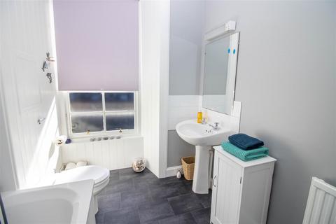 1d Towerdykeside, Hawick, TD9 9EA