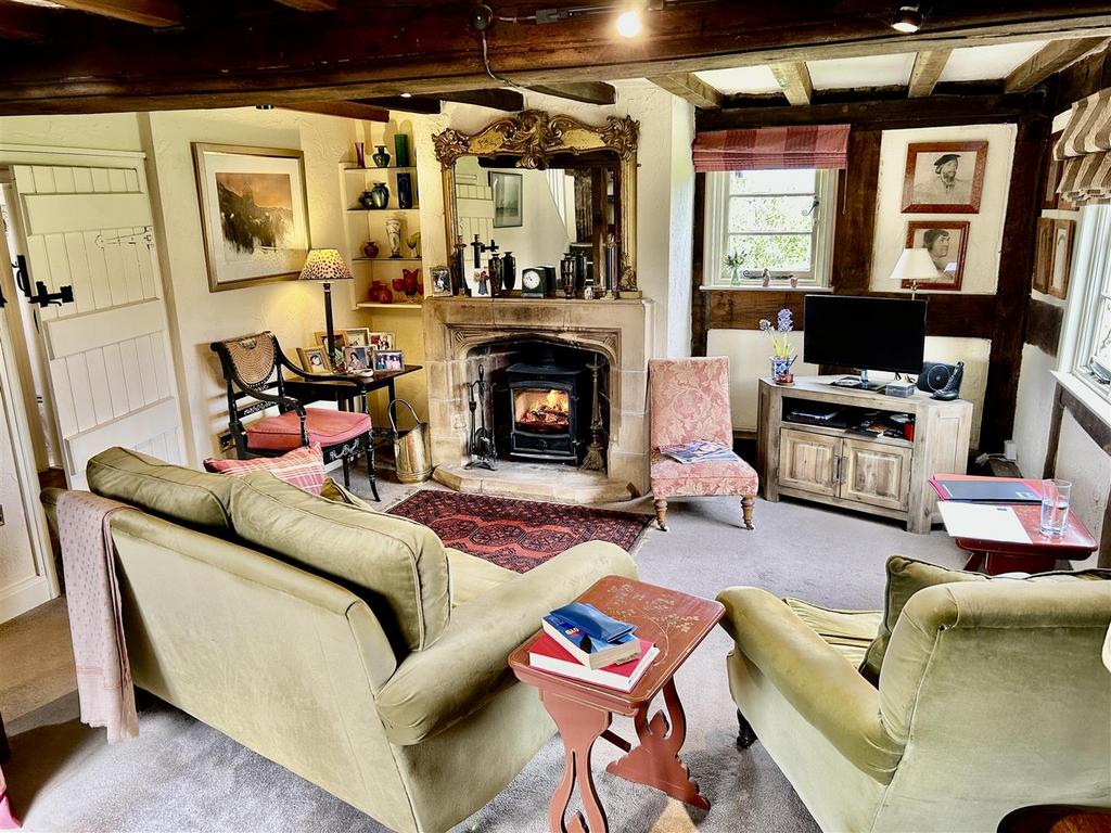 Lounge1.JPG