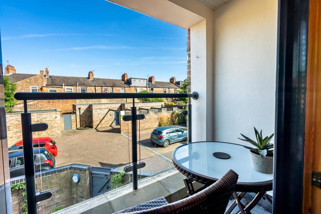 Flat 4 80 alma terrace-4.jpg