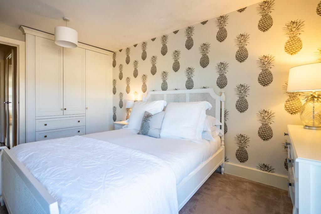 Flat 4 80 alma terrace-10.jpg