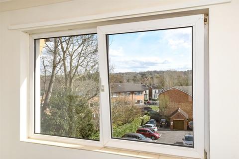 1 bedroom flat for sale, Linkfield Lane, Redhill, Surrey