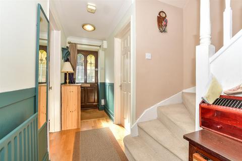 3 bedroom end of terrace house for sale, Haslewood Close, Smarden, Ashford, Kent