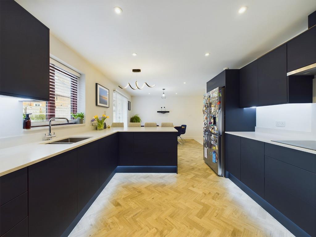 Kitchen/ dining room