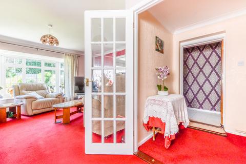 3 bedroom bungalow for sale, Willingdon Park Drive, Eastbourne, East Sussex, BN22