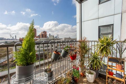 206 Maltings Close, London, E3 3TE