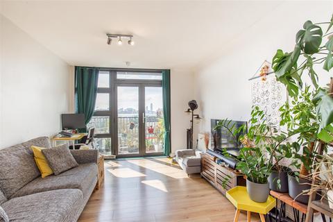 206 Maltings Close, London, E3 3TE