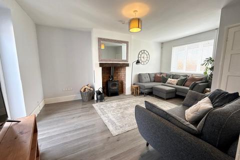 30 Brynglas, Gilwern, Abergavenny, NP7 0BP