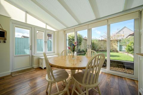 14 Freestone Way, Corsham, SN13 9EE