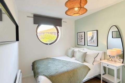 undefined, Friars Mead, London E14