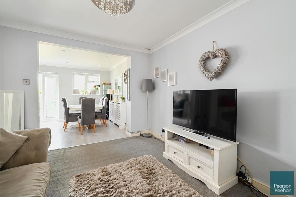 Living Room/Kitchen