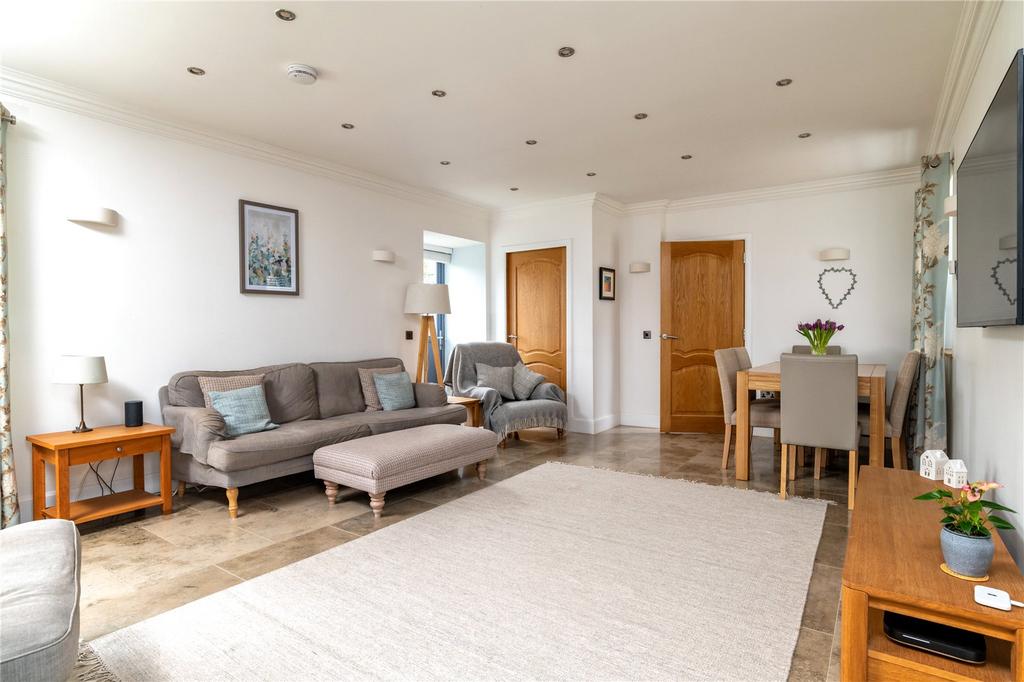 Family & Dining Room