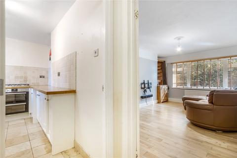 3 bedroom apartment to rent, Alexandra Park Road, London, N22