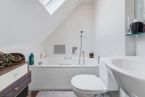Flat B, 3 Akenside Road, London, NW3 5BS